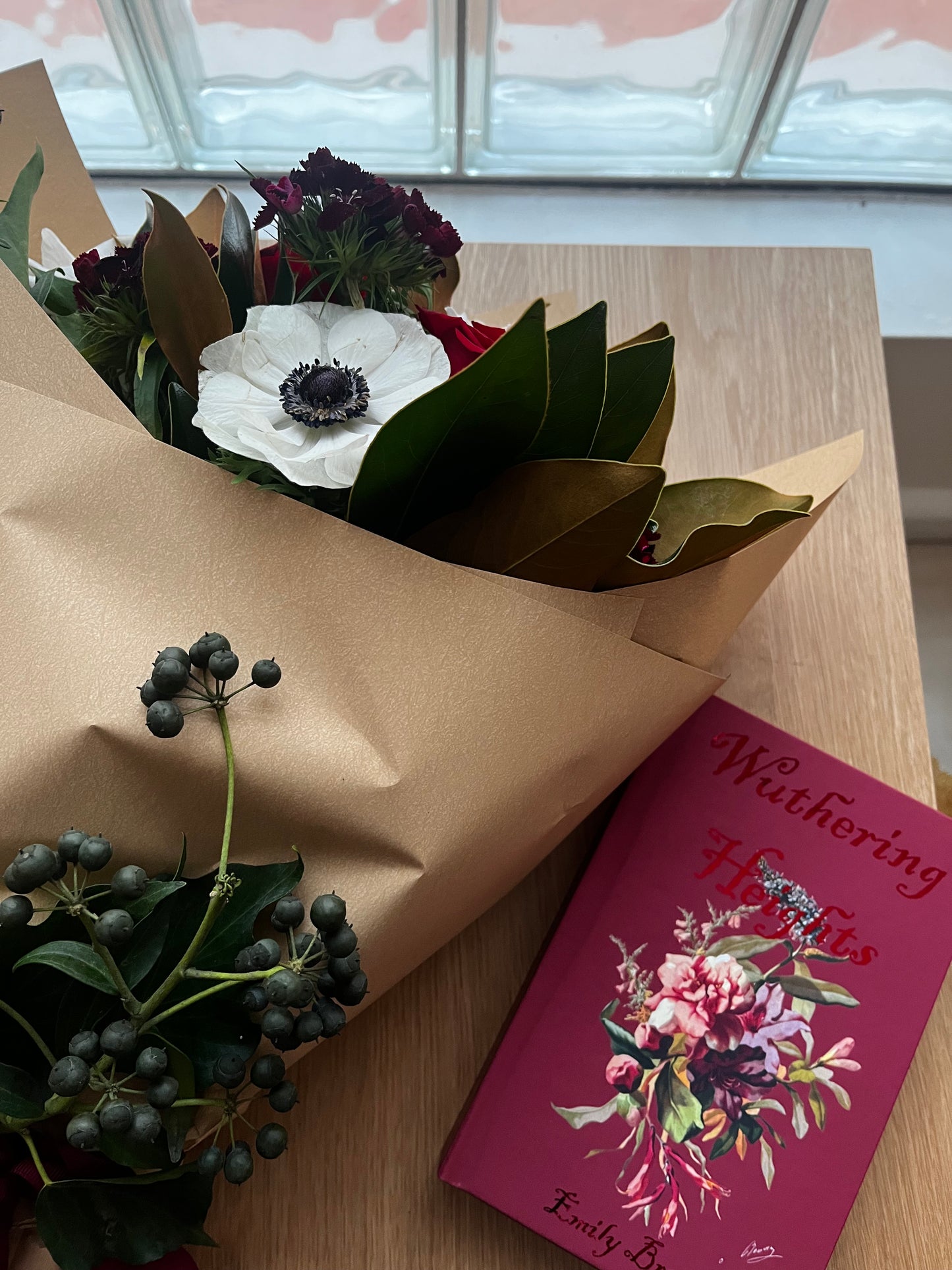 Wuthering Heights Book and Bouquet Set