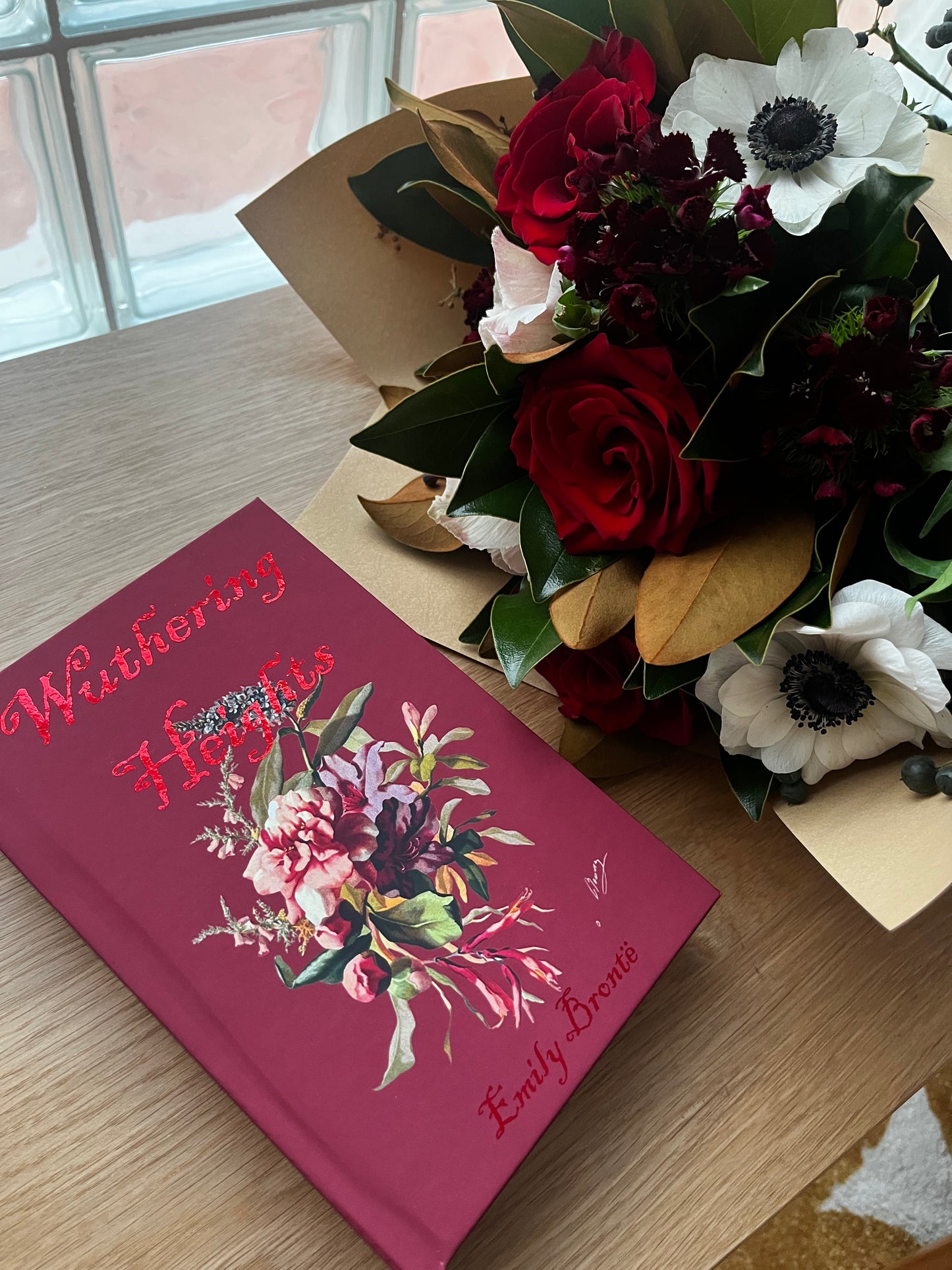 Wuthering Heights Book and Bouquet Set